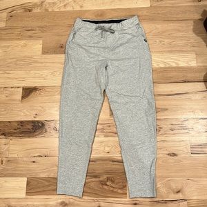 Eddie Bauer Men’sSuper Soft Lounge Joggers